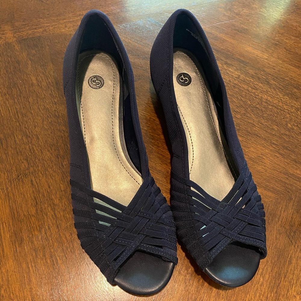 Dress Barn navy wedge heel